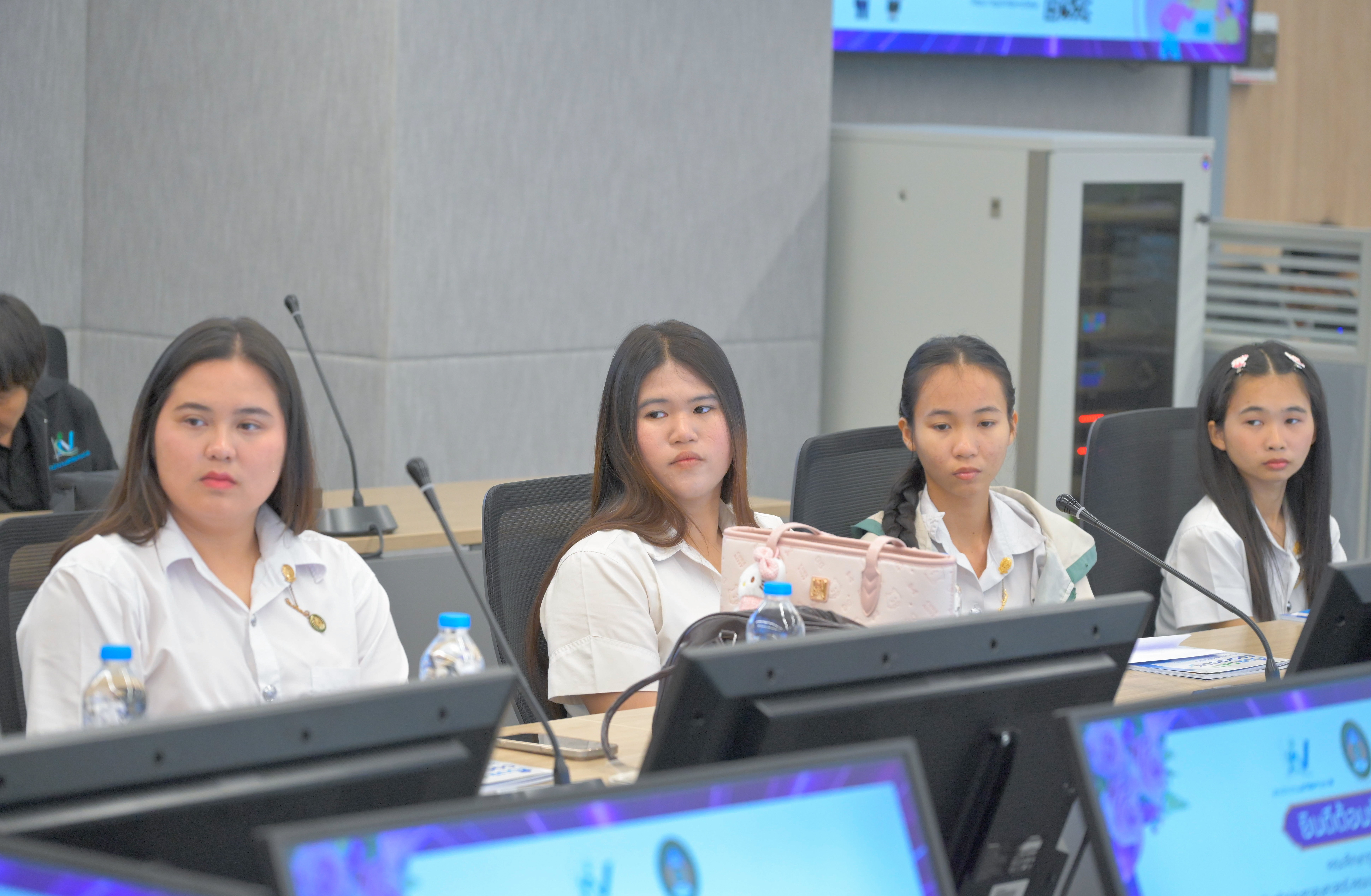 กิจกรรมศึกษาดูงานให้แก่คณาจารย์และนักศึกษาจากมหาวิทยาลัยราชภัฏวไลยอลงกรณ์ ในพระบรมราชูปถัมภ์